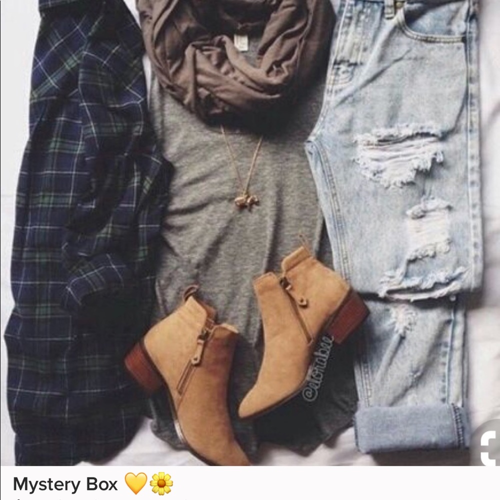 🌞1 LEFT / MYSTERY BOX 💛 - Picture 3 of 6